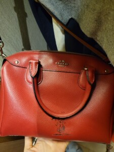 00hyacinth031淘宝coach/蔻驰真皮红色波士顿包包,大包带一个小钱包