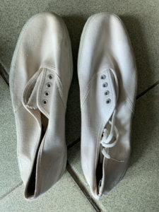 80年代胶鞋七厂回力经典小白,79式网球鞋41码,全新的,没