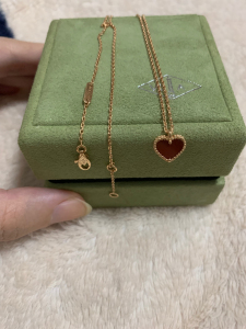 梵克雅宝玫瑰金经典款小红心项链 武汉专柜购买 已在专柜加长