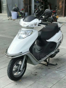 新款五羊本田电喷小公主,二手踏板车摩托车手续齐全,全国可上牌