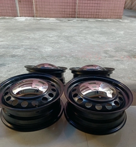 出售一套15寸4x100改装复古铁轮毂95成新