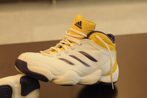 floyid61淘宝经典科比crazy3,天足复刻……稀少黄金码43,下楼买烟成