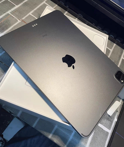 二手ipad pro2020平板深空灰,银色128g插卡 w