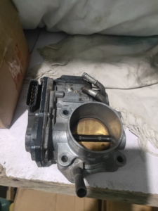 08本田crv2.4节气门