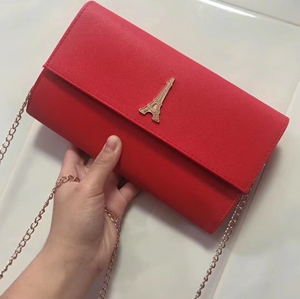 欧莱雅正品斜挎链条包包,容量还不错,链条取下来就是化妆包,手
