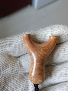 麻梨疙瘩弹弓吊坠挂件,桃木留疤弹吊坠弓挂,件火琉璃弹弓挂件