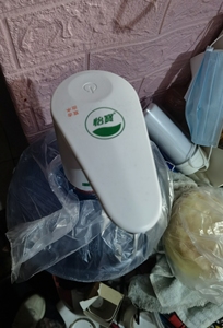 全新包装怡宝桶装水电动触摸取水器