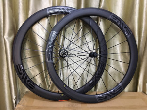 寨后百货商行淘宝公路车野兽碳刀轮组 公路车圈r刹碟刹碳刀轮组0人