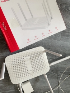 红米ac2100路由器 已更换系统 9成新,但是少了一根天线