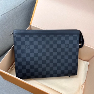 lv黑棋盘格 26洗漱包 手包 手拿包 97-98新 19