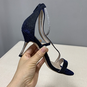 272707 35码思加图专柜正品凉鞋,亮线布蓝色35码,轻