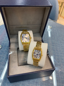 000人付款淘宝安伯顿足金腕表,表链是钢链,每款含金