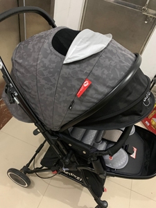 baciuzzi帕奇婴儿推车可坐可躺双向折叠便携避震万向轮宝