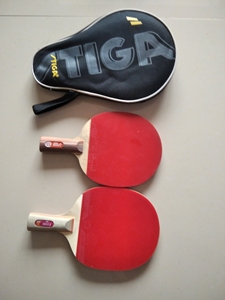 乒乓球拍tiga