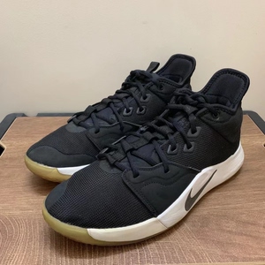 000人付款淘宝pg3黑白配色【42码】只卖正品,整体成色不错,鞋面有些地