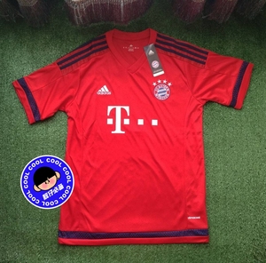 拜仁慕尼黑1415纪念款莱万球衣