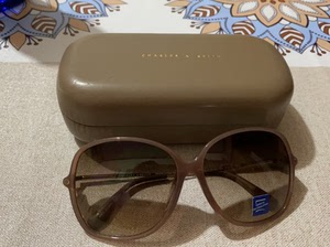 charles keith 小ck太阳镜 全新,眼镜布不见了