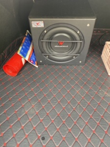 野兽汽车低音炮10寸有源低音炮;买回来两个月转手原因太大占用