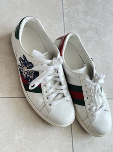 gucci猪年限定款男士鞋,三只小猪.41码,专柜购买,因为
