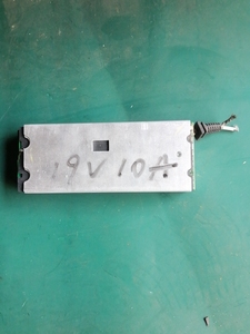 原装19V10A电源，电源芯，剪线电源。
