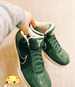 科比4墨绿绿豆青蜂侠支持鉴定