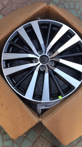 日产楼兰 撼路者20寸原厂轮毂钢圈一套,一套2400元,不包