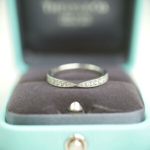 000人付款淘宝全新蒂芙尼tiffany harmony铂金钻戒新款exo5217770