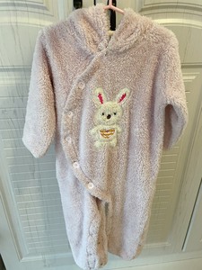 90码。EUROMODA童装秋冬款珊瑚绒儿童连体衣可爱小兔子