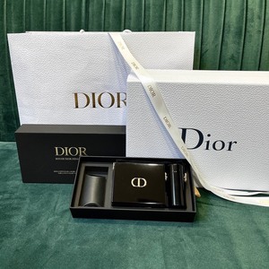 n级 dior迪奥圣诞限定口红套盒 4只口红 77两个可以拆卸