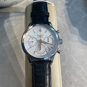 【现货】浪琴 经典复刻系列男士机械腕表,三眼计时小表盘,玫搭