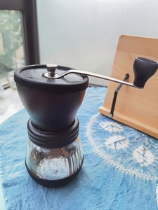 000人付款淘宝全新家用咖啡豆研磨机 星巴克瑞幸手冲咖啡 手摇磨粉