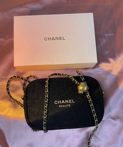 配链条chanel香奈儿化妆包洗漱包圣诞限量款
