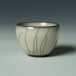 吴俊龙泉青瓷手工杯陶瓷品茗杯冰裂纹开片主人杯功夫茶单杯3