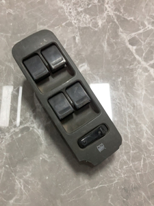 北斗星拆车件门