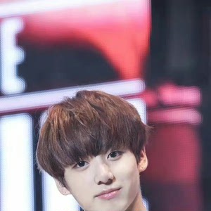 justinkook淘宝出田柾国吧抽抽乐,除小樱桃挂布外,其余两样需九月才