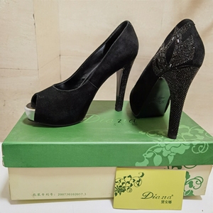 diana/戴安娜黑色羊京羊皮高跟凉鞋 35码 9.99成新