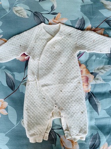 一折出秋冬款丽婴房专柜正品夹棉连身衣，小裤子，都是自家宝宝穿