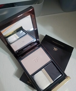 老版tf(tom ford)汤姆福特粉饼两盒