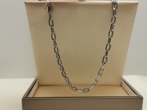 卡地亚斯巴达克斯系列18k白金男士项链吊坠