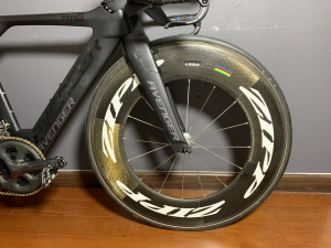 00坏女囝淘宝#zipp tt大饼 tt大饼封闭轮 碳纤维轮组 公路自行车