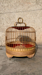 精品兰州馒头形百灵鸟笼,青竹留皮,纯手制作,笼帮(大圈)为上