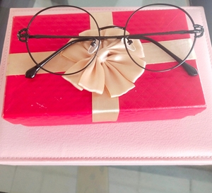 thegreenparty49买的无镜框眼镜全新,三福钱包4