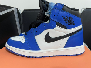 aj蓝白鞋小闪电