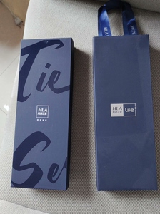 海澜之家黑色领带,全新,带手提袋礼盒.保真.