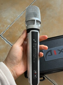 爱秀手持麦克风