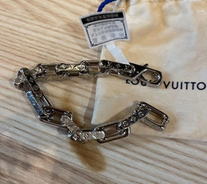 lv竹节手链 潮人必备 帅气