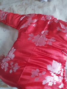 真丝软缎大襟棉衣，加厚款，XL码，大红色颜色鲜艳，面料柔软