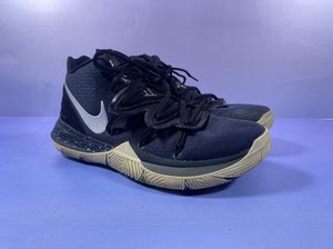 耐克欧文5黑魔法 首发配色43码具体成色如图,请看好,避免售