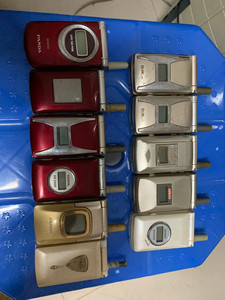 波导s2000,星王手机,首信翻盖手机.配件机出.没有电池