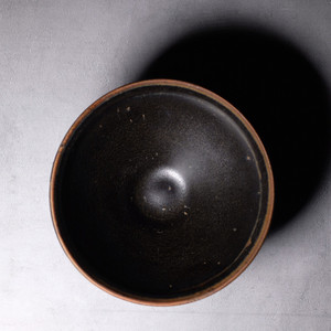 000人付款淘宝宋代吉州窑木叶天目盏底胎干老,釉面老化特征自然,口径